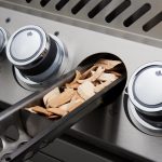 Napoleon’s Prestige PRO™ 825 propane grill